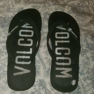 Volcom men's size 9 Only worn once
